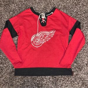 Detroit Red Wings NHL women’s pullover sweatshirt medium